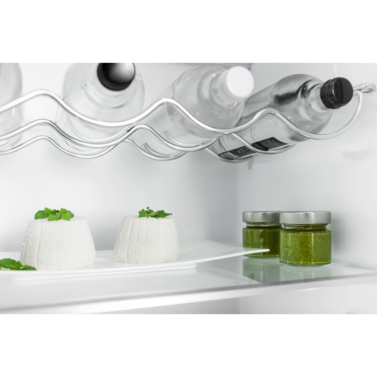 Refurbished Hotpoint HSZ18011UK Integrated 262 Litre Tall In-column Fridge With Icebox