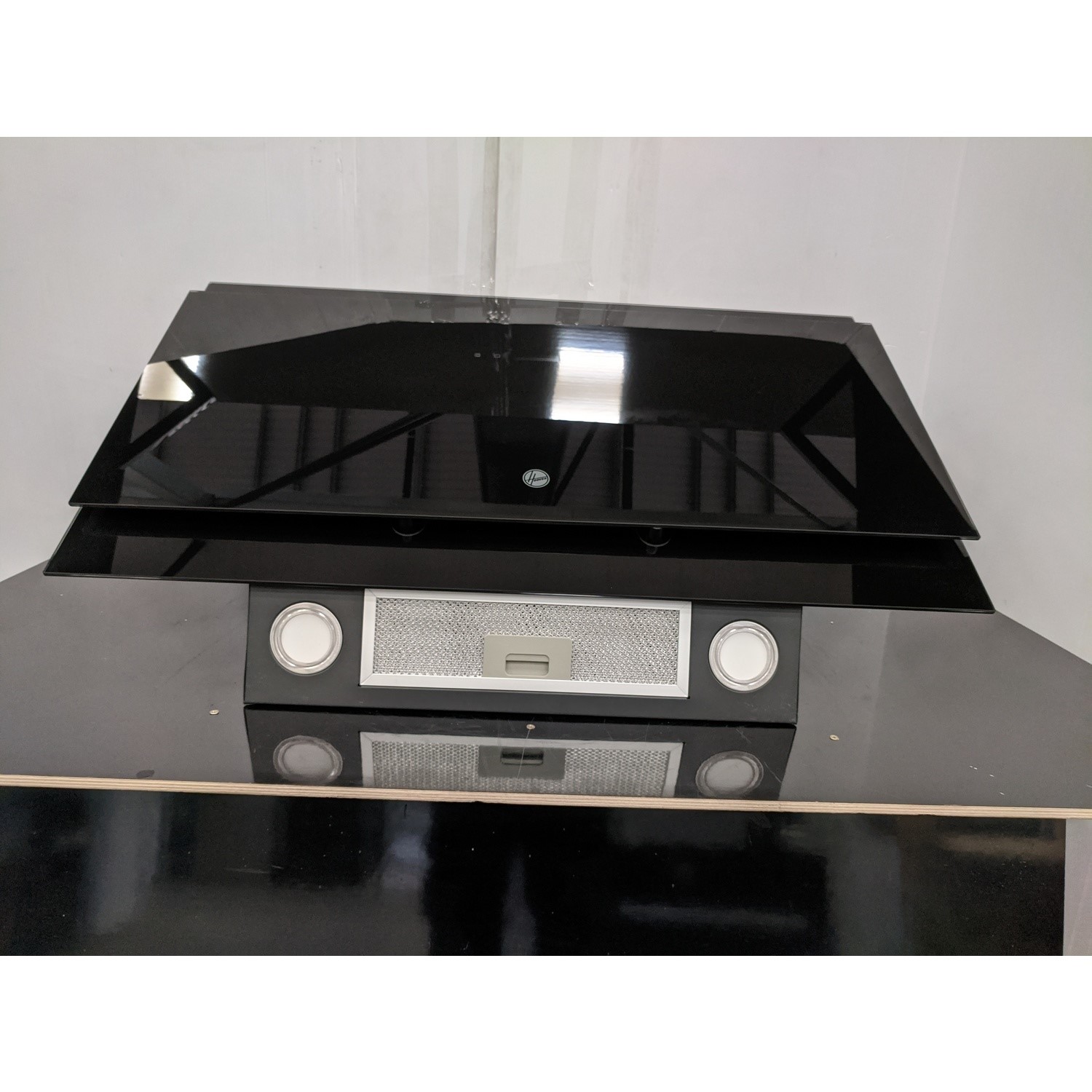 Refurbished Hoover HDG9DCK3B 90cm Angled Cooker Hood Black Glass