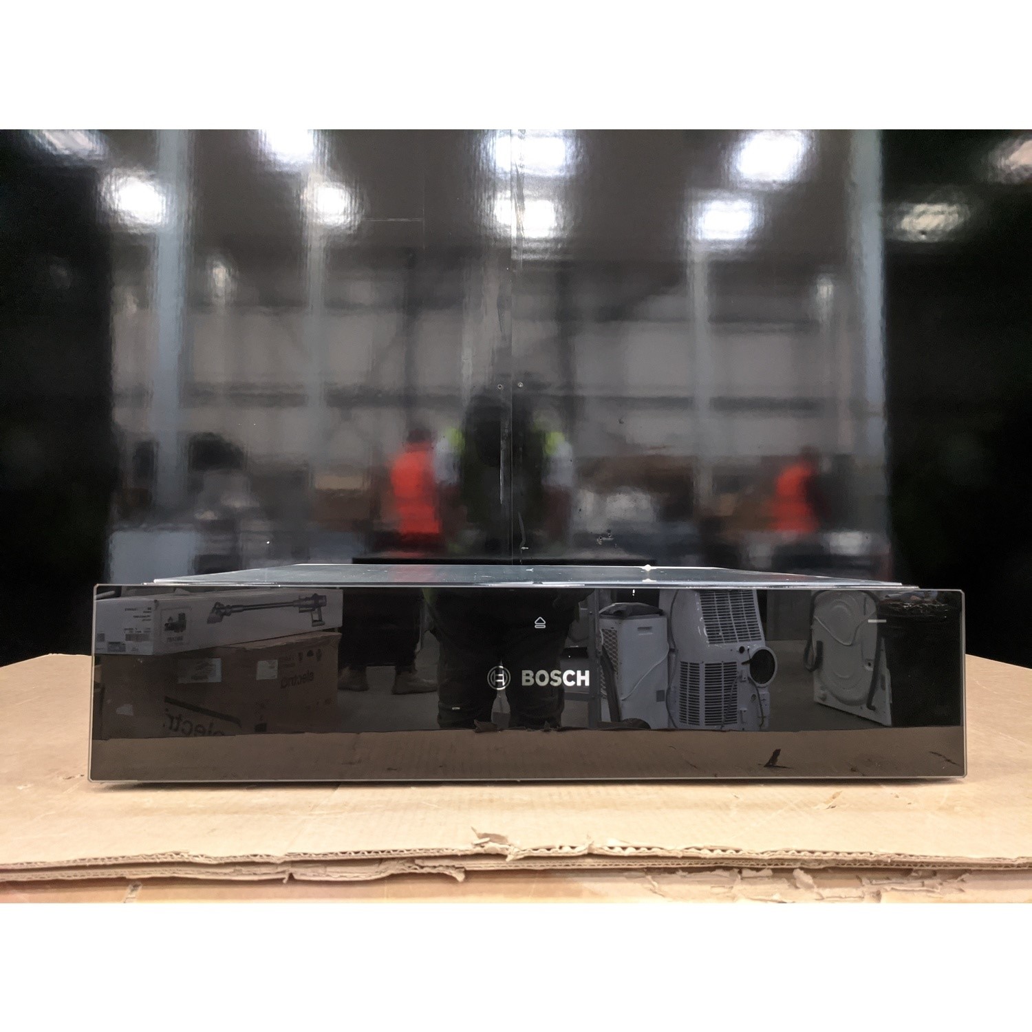 Refurbished Bosch Series 8 BIC630NB1B 14cm High Pushpull Warming