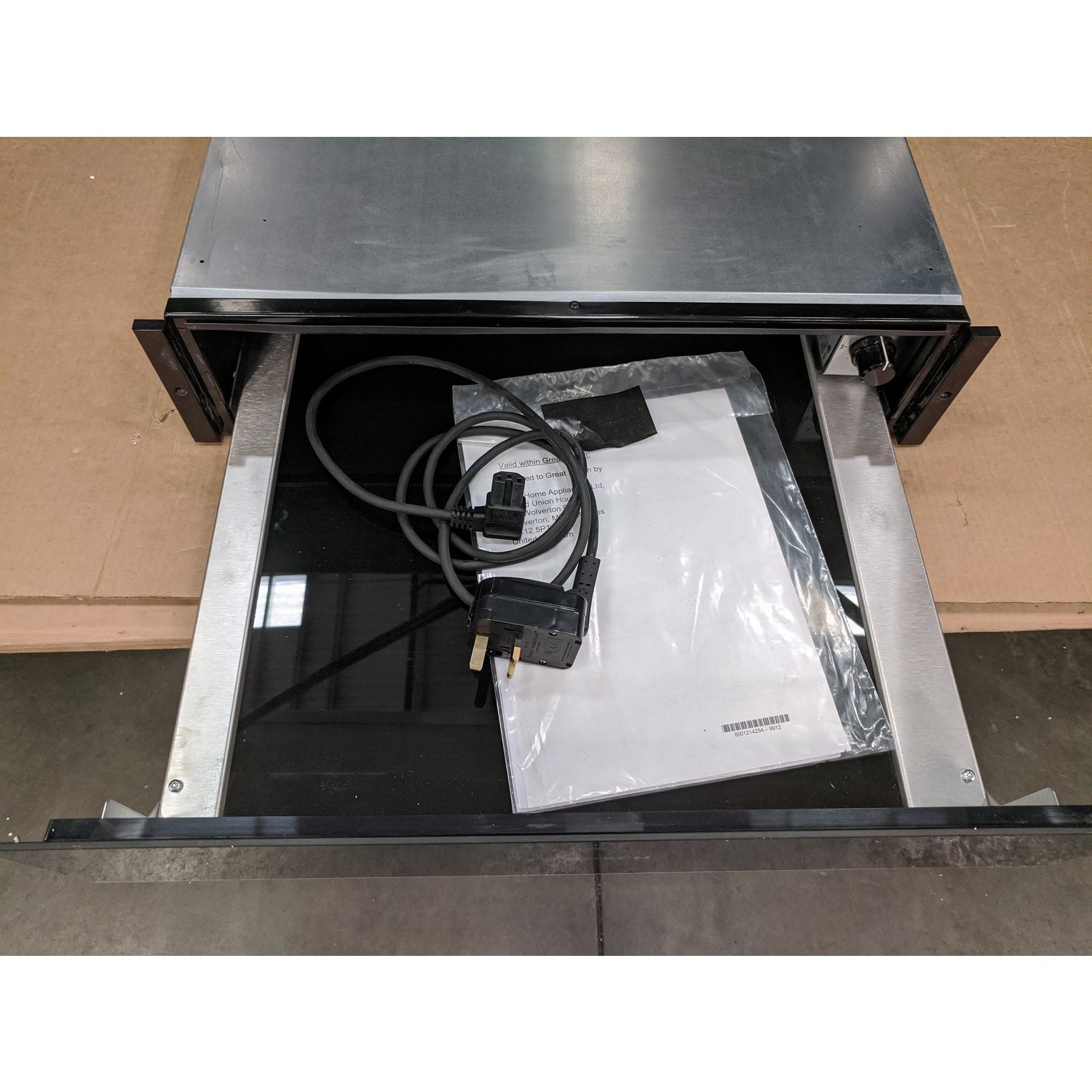 Refurbished Bosch Series 8 BIC630NB1B 14cm High Pushpull Warming