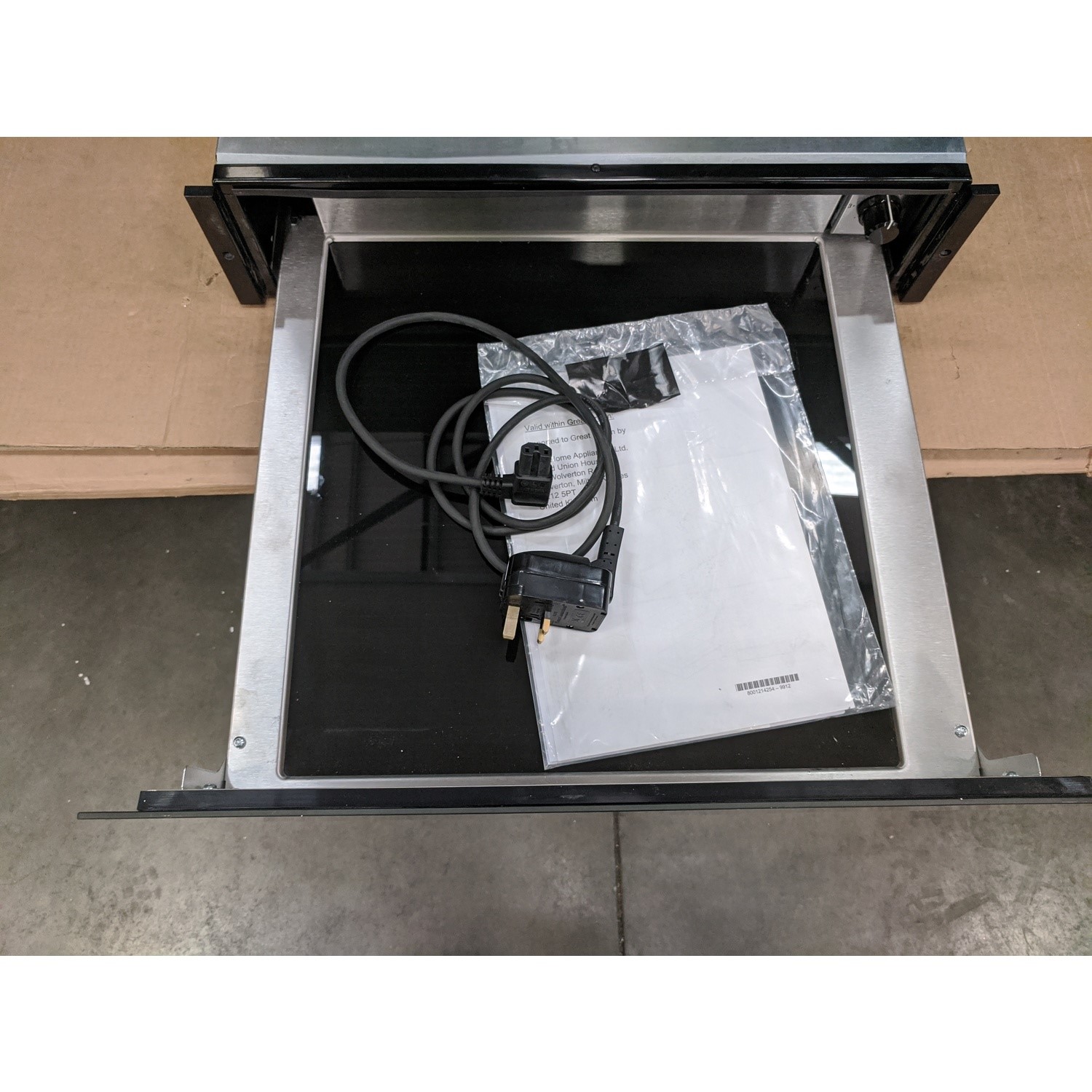 Refurbished Bosch Series 8 BIC630NB1B 14cm High Pushpull Warming