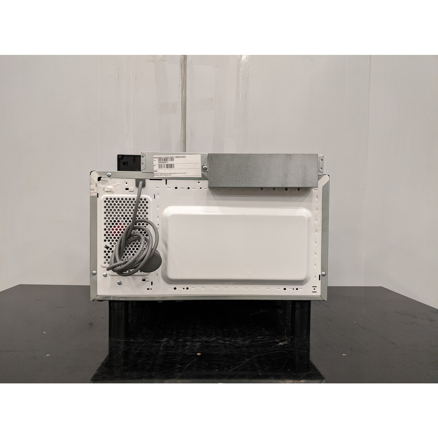 Refurbished AEG MBE2658SEM Built In 26L 900W Microwave Black 78315109/1