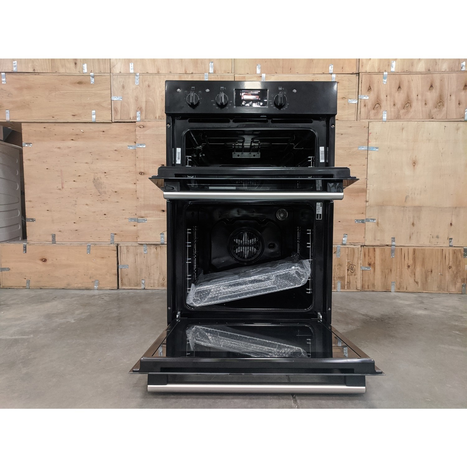 Refurbished Hotpoint Newstyle DD2540BL 60cm Double Built In Electric