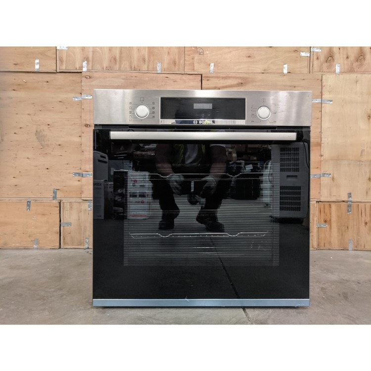 Refurbished Bosch Serie 4 HBS534BS0B 60cm Single Built In Electric Oven