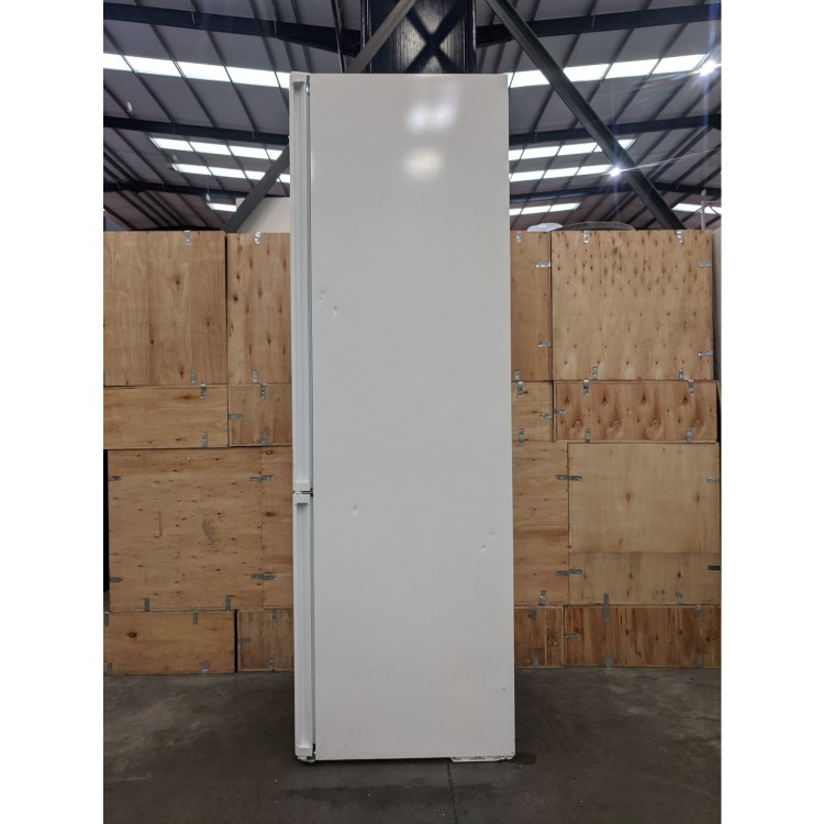 Refurbished Bosch Series 4 KGN392WDFG Freestanding 363 Litre Frost Free Fridge Freezer White