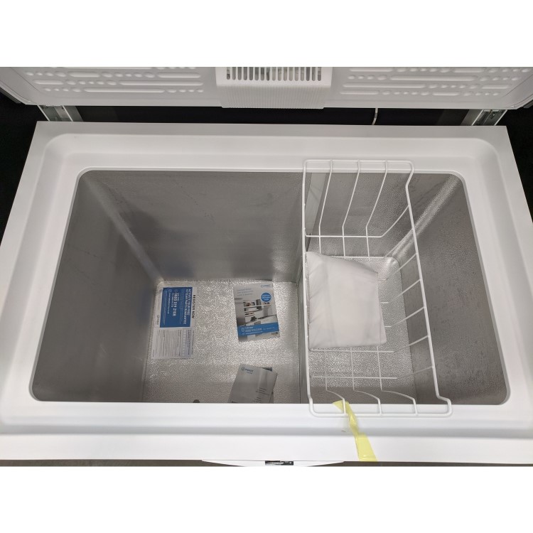 Refurbished Indesit OS1A250H21 251 Litre Chest Freezer White
