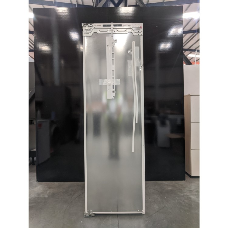 Refurbished Siemens GI81NAEF0G Integrated 211 Litre Frost Free In Column Freezer