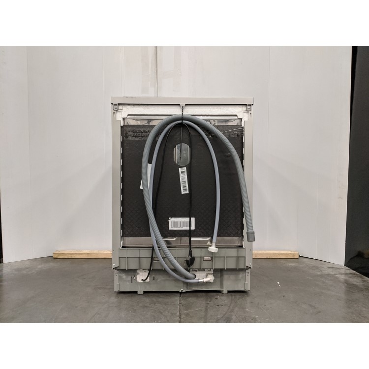 Refurbished Hotpoint HFC3C26WCXUKN 14 Place Freestanding Dishwasher Silver