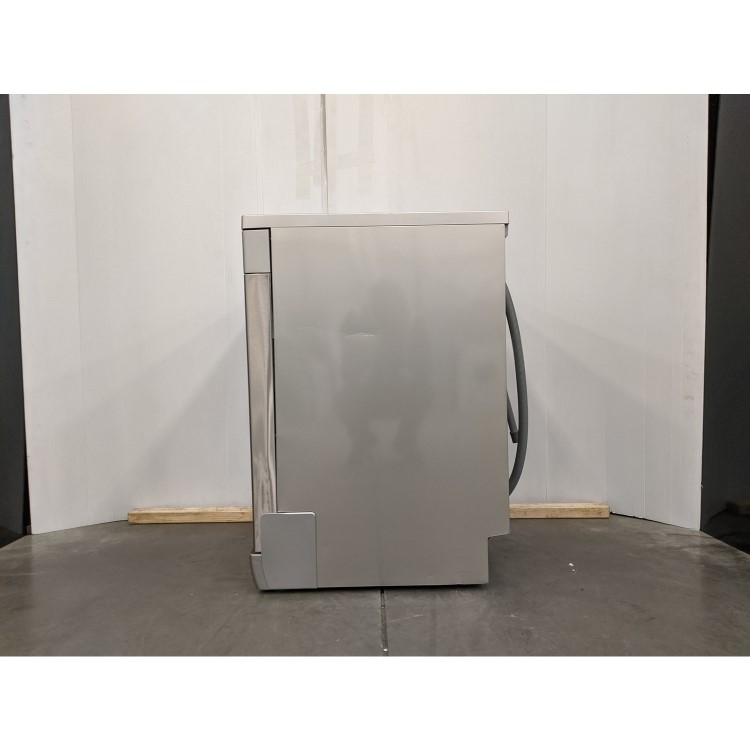 Refurbished Hotpoint HFC3C26WCXUKN 14 Place Freestanding Dishwasher Silver