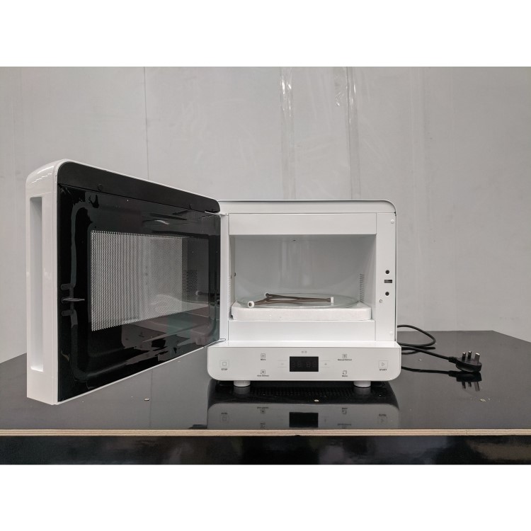 Refurbished Hotpoint Xtraspace Curve MWHC1331FW 13L 700W Digital Solo Microwave White