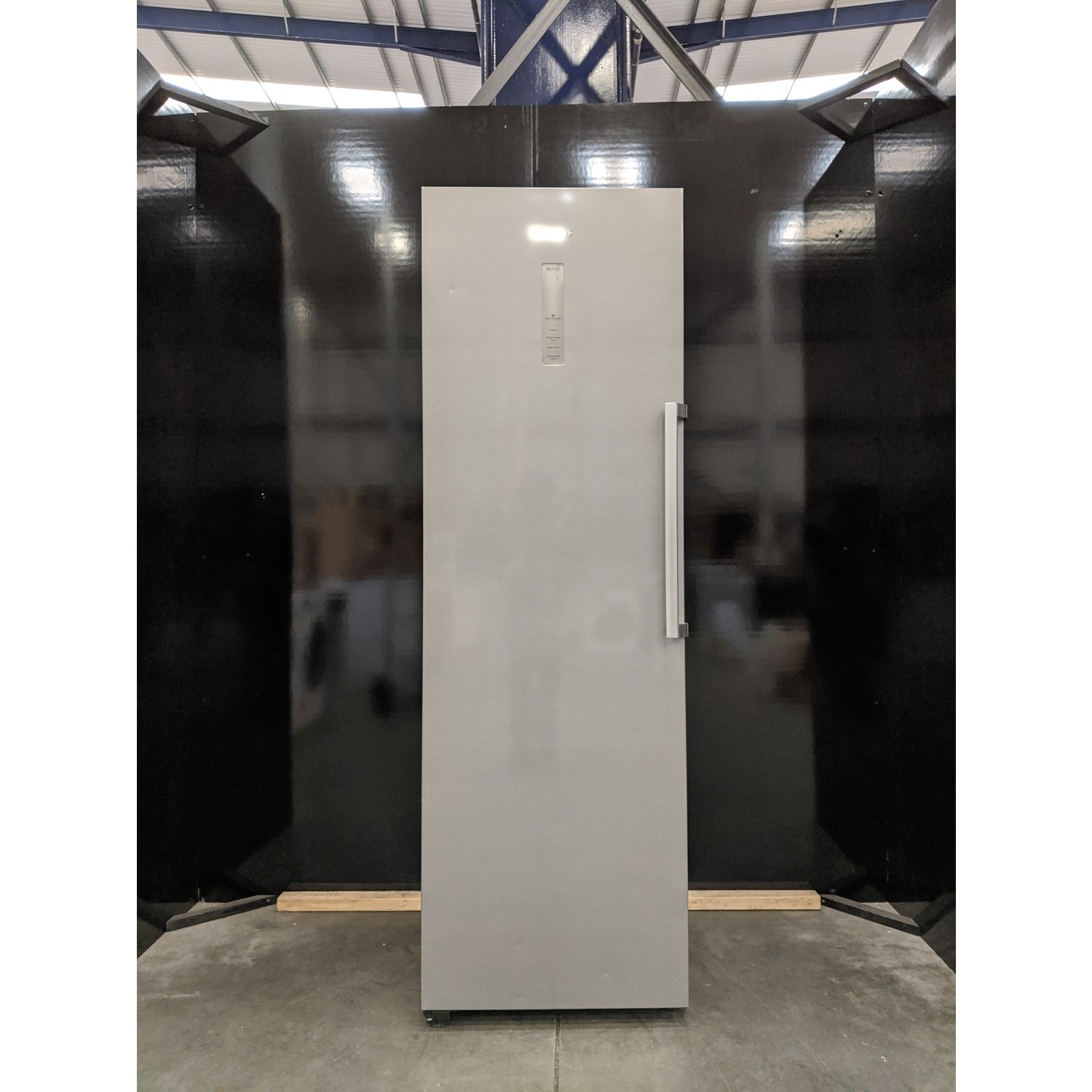 Refurbished Samsung RZ32M7125SA Freestanding 315 Litre Upright Freezer