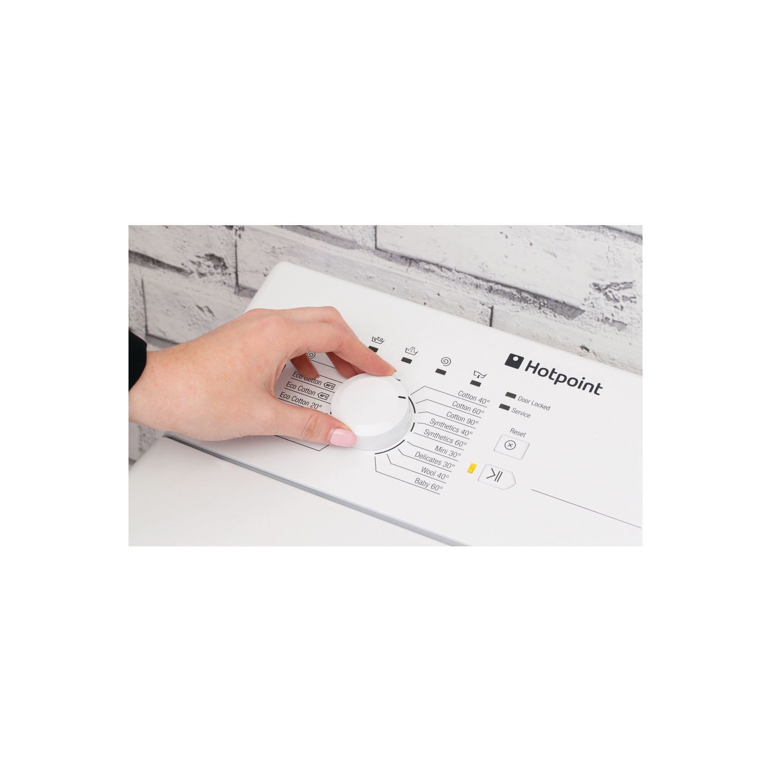 Hotpoint 7kg 1200rpm Freestanding Top Loading Washing Machine White