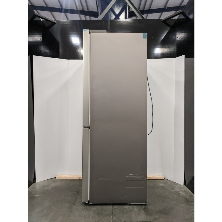 Refurbished Samsung RL4363SBASL Freestanding 432 Litre 70/30 Frost Free Fridge Freezer Silver