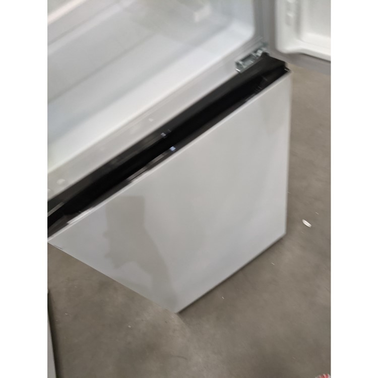 Refurbished Hisense RB327N4WW1 Freestanding 251 Litre 50/50  Fridge Freezer White