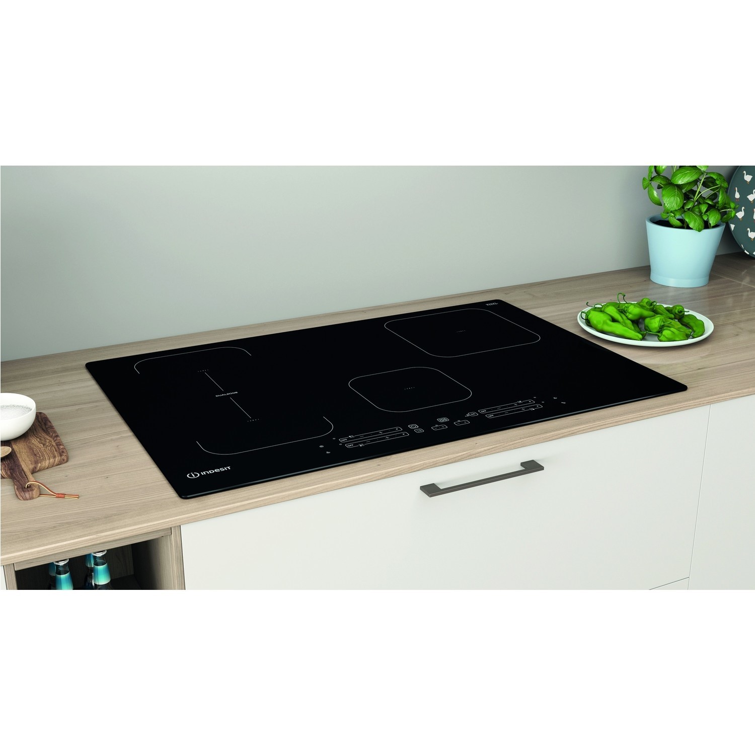 Indesit 77cm 4 Zone Induction Hob with Dualzone IB21B77NE Appliances
