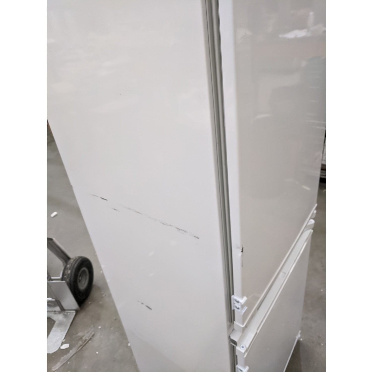 Refurbished Beko BCSD173 Integrated 271 Litre 70/30 Upright Fridge