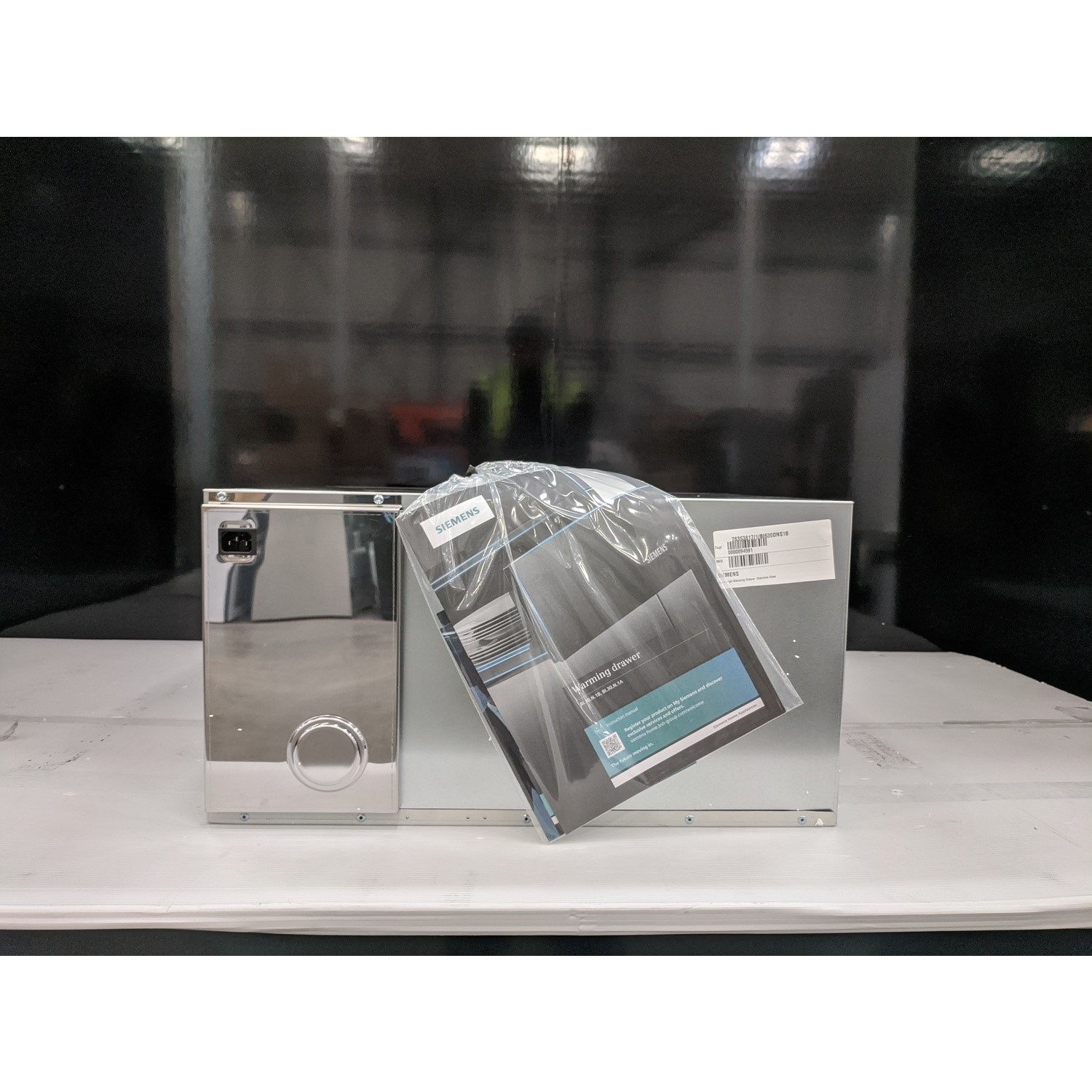 Refurbished Siemens BI630DNS1B 29cm High Warming Drawer Stainless Steel