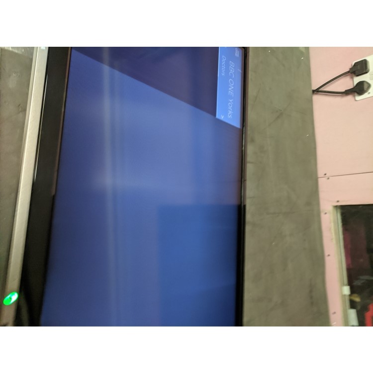 Refurbished Toshiba LL3C 32" 1080p Full HD with HDR10 LED Freeview HD Smart TV