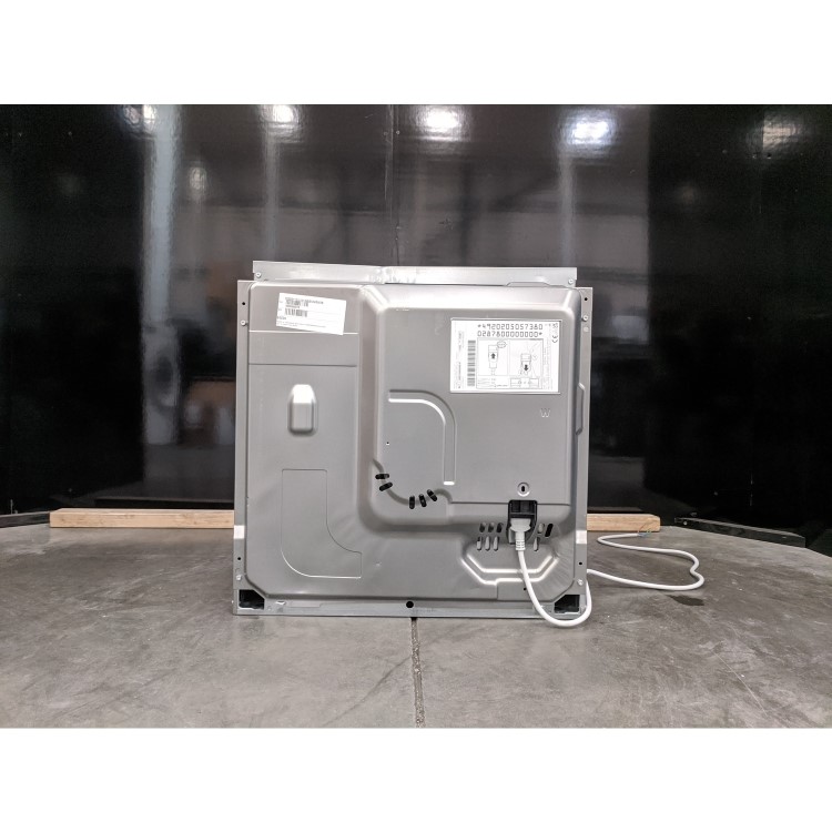 Refurbished Bosch Series 4 HBS534BW0B 60cm Single Built In Electric Oven White