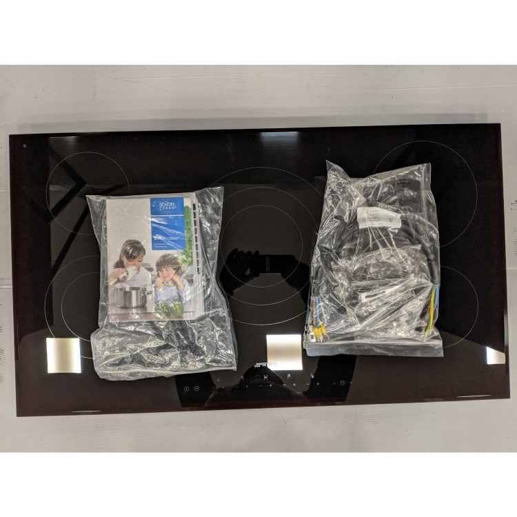 Refurbished Smeg SE395ETB 90cm 5 Zone Ceramic Hob