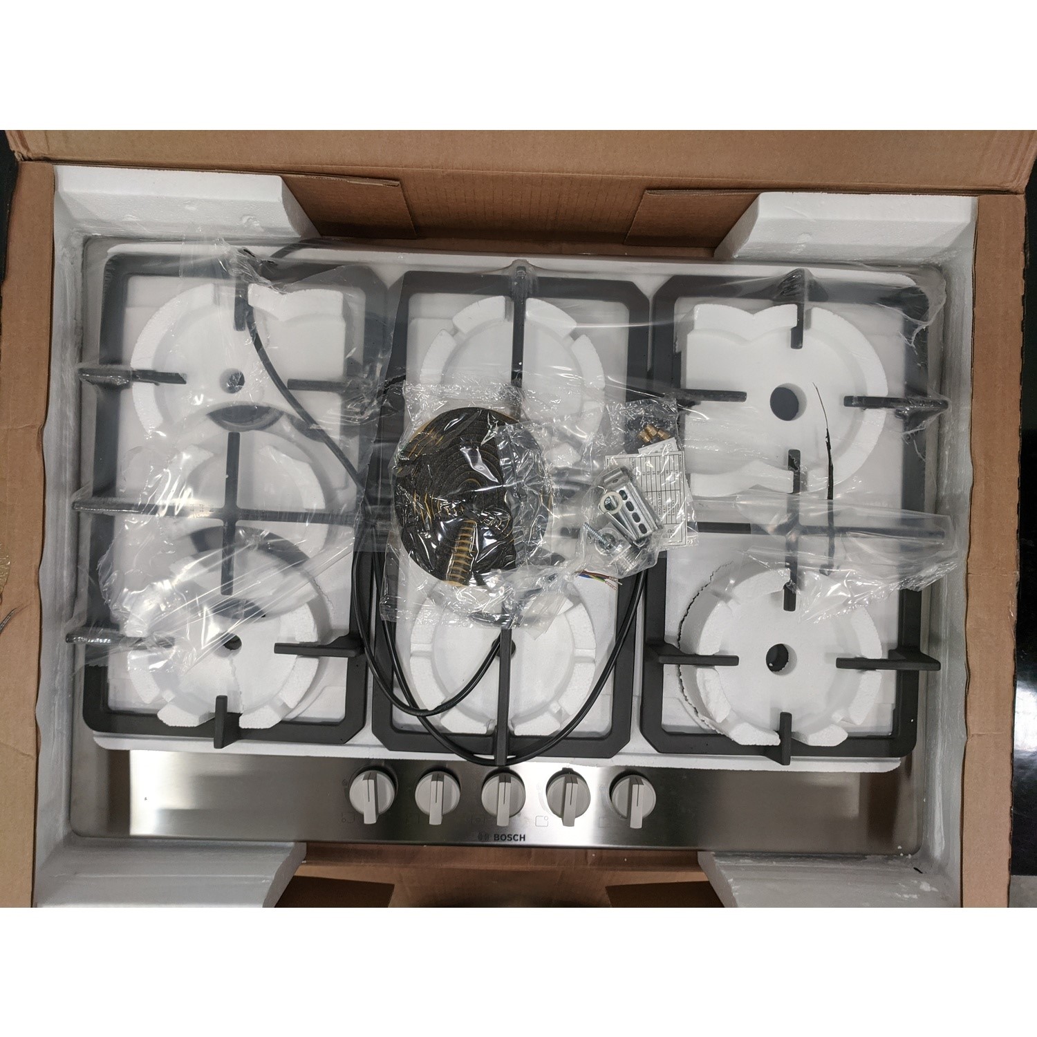 Refurbished Bosch PGQ7B5B90 Series 4 75cm 5 Burner Gas Hob Stainless