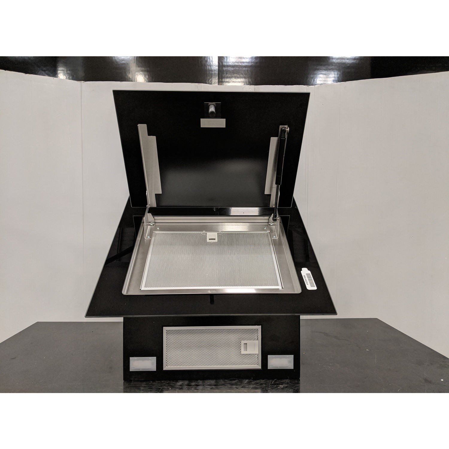 Refurbished Bosch DWK67CM60B Series 4 60cm Touch Control Angled Chimney