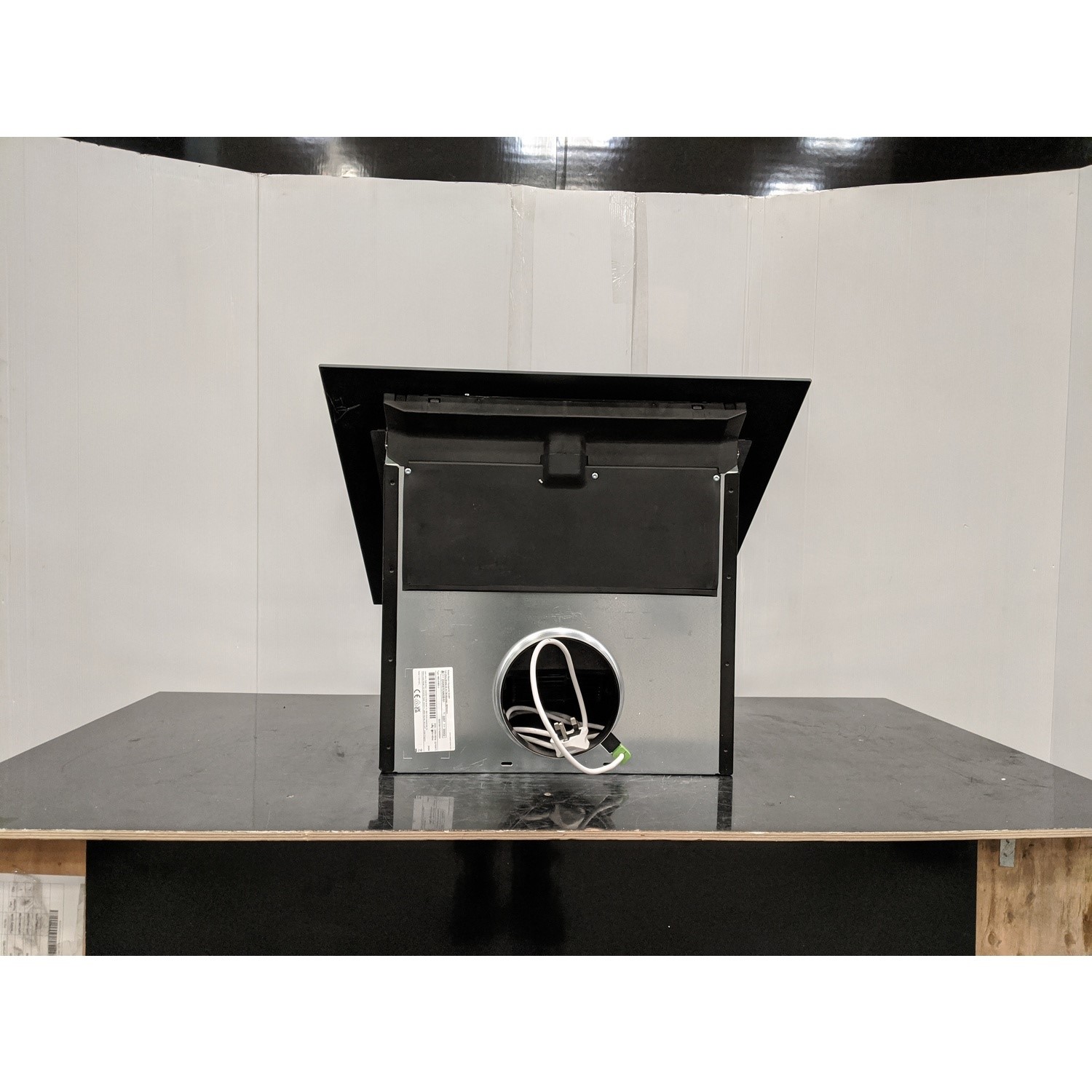 Refurbished Bosch DWK67CM60B Series 4 60cm Touch Control Angled Chimney