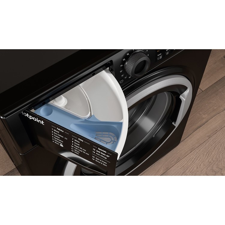 Hotpoint 8kg 1600rpm Freestanding Washing Machine - Black