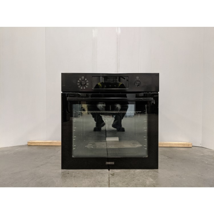 Refurbished Zanussi Series 60 ZOPNX6K2 Self Cleaning 60cm Single Built In Electric Oven Black