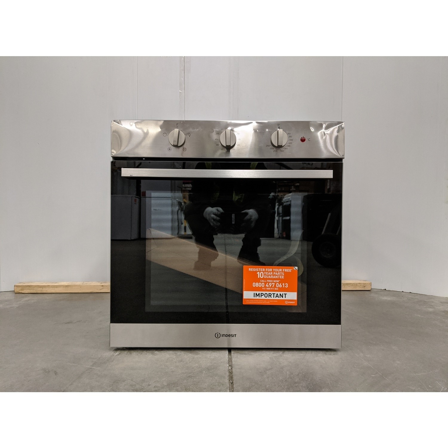 Refurbished Indesit Aria IFW6330IX 60cm Single Built In Electric Oven Stainless Steel 78372359 1 IFW6330IX Appliances Direct