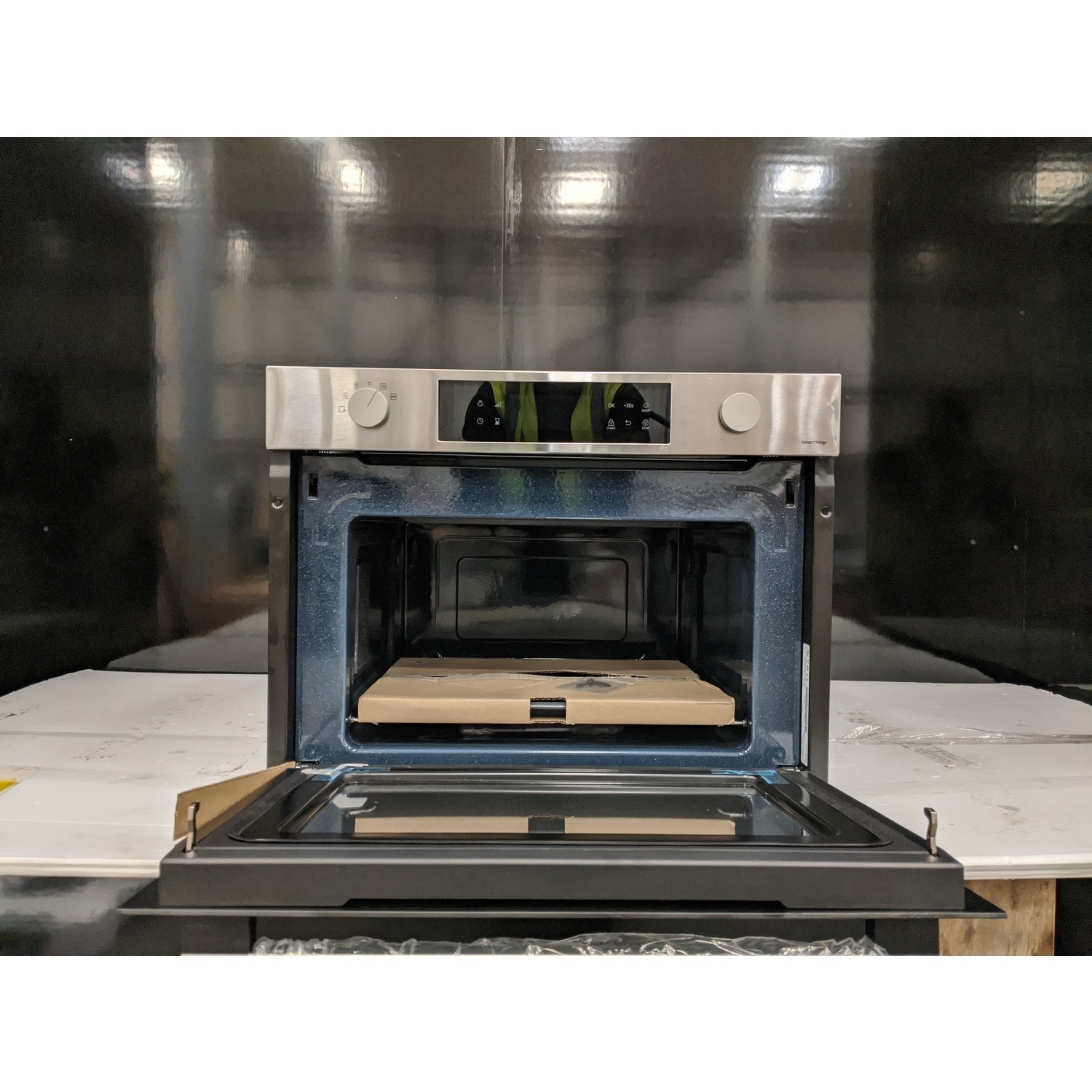 Refurbished Samsung Series 4 NQ5B4513GBS 50 Litre Built In Solo