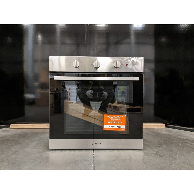 Refurbished Indesit Aria IFW6230IXUK 60cm Single Built In Electric Conventional Oven Stainless Steel