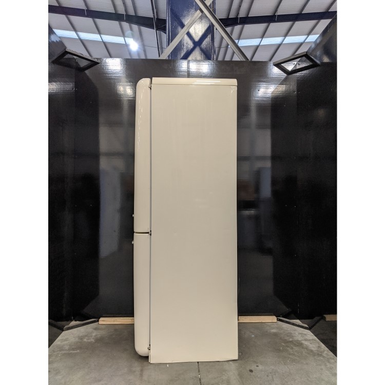 Refurbished Smeg FAB32RCR3UK Freestanding 301 Litre 60/40 Fridge Freezer