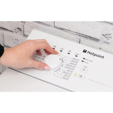 GRADE A2 - Hotpoint Anti-Stain 7kg 1200rpm Top Loading Washing Machine - White