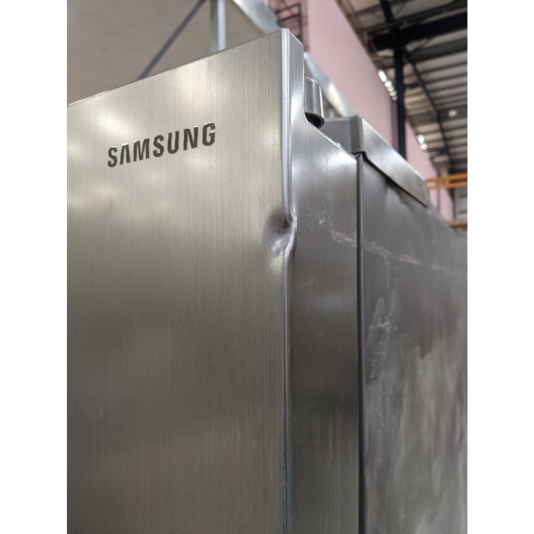 Refurbished Samsung RS67A8810S9 Freestanding 634 Litre American Fridge Freezer Silver