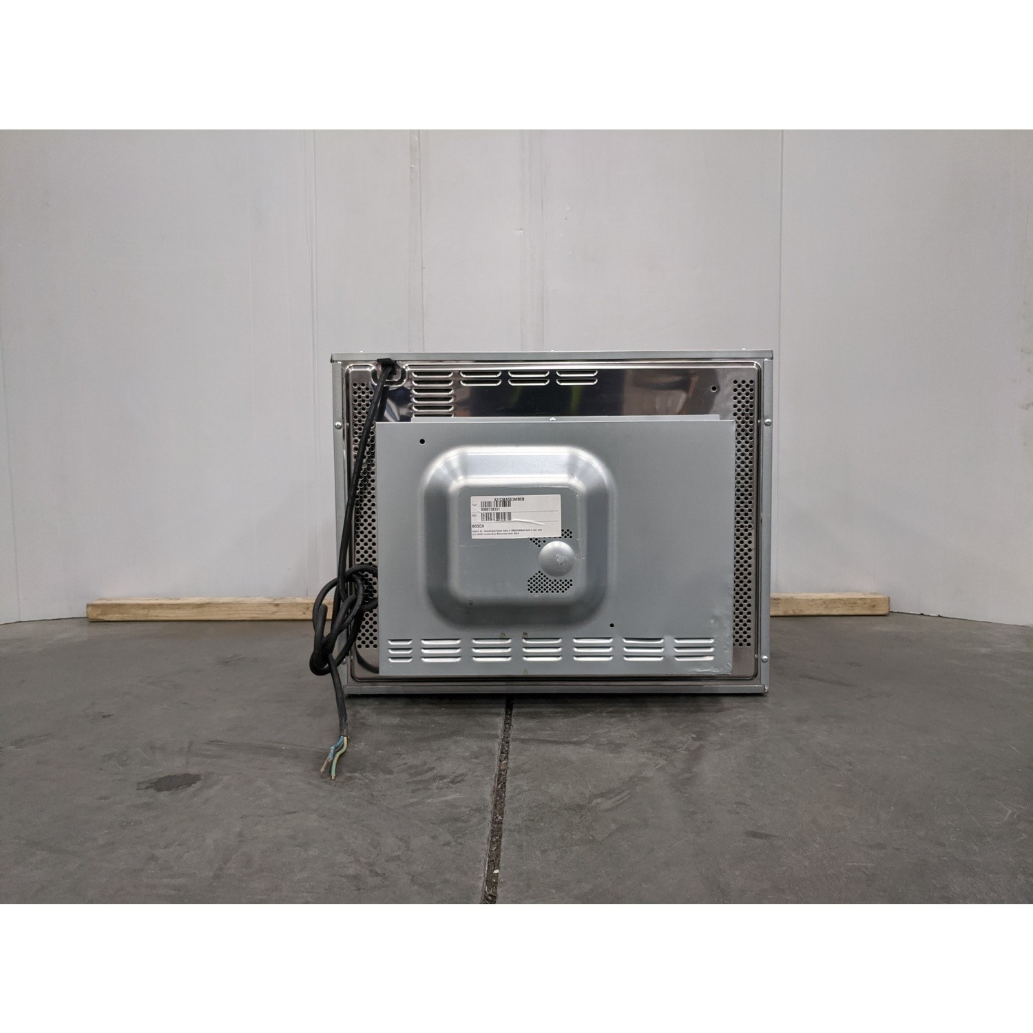 Refurbished Bosch Serie 4 CMA583MB0B Built In 44L with Grill 900W