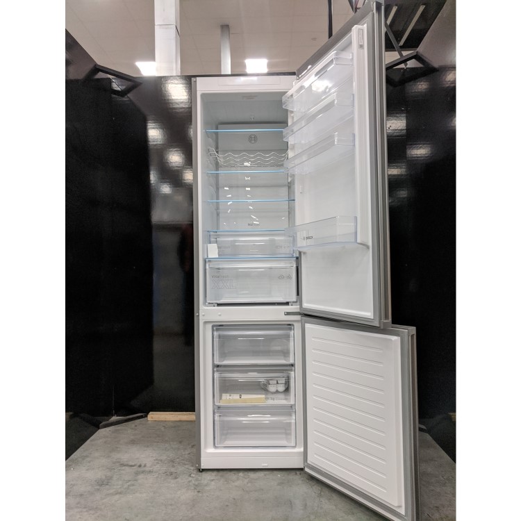 Refurbished Bosch Serie 4 KGN397LDFG Freestanding 363 Litre Fridge Freezer Stainless Steel