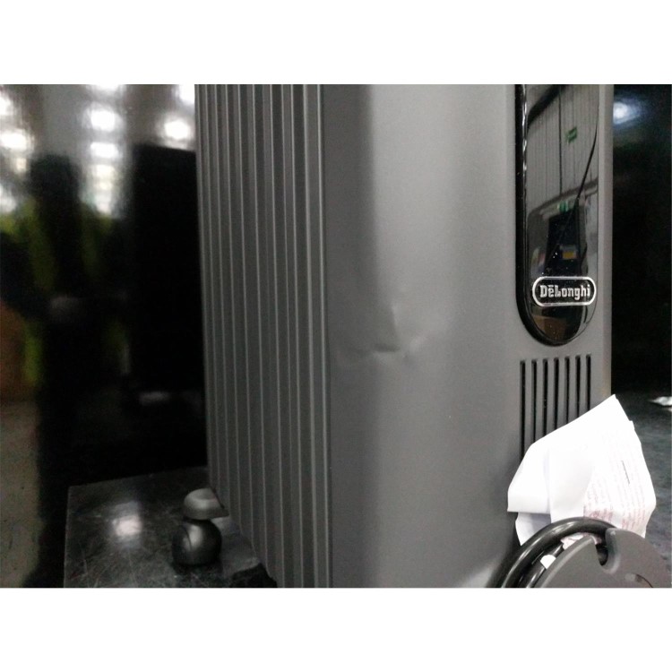 GRADE A3 - DeLonghi Radia-S 2.0kW Oil Filled Radiator with Thermostat Grey 3 years warranty TRRS0920E.G