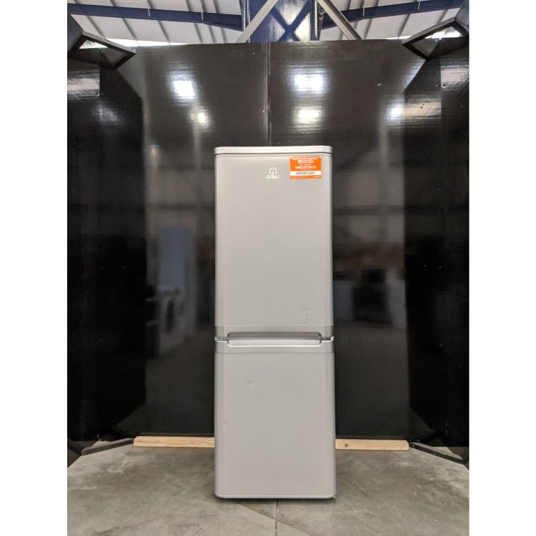 Refurbished Indesit IBD5515S1 Freestanding 208 Litre 60/40 Fridge Freezer Silver