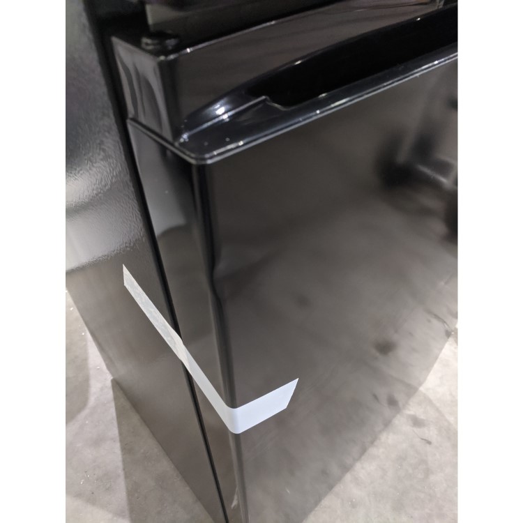 Refurbished Hisense RB327N4WB1 Freestanding 251 Litre 50/50 Fridge Freezer Black