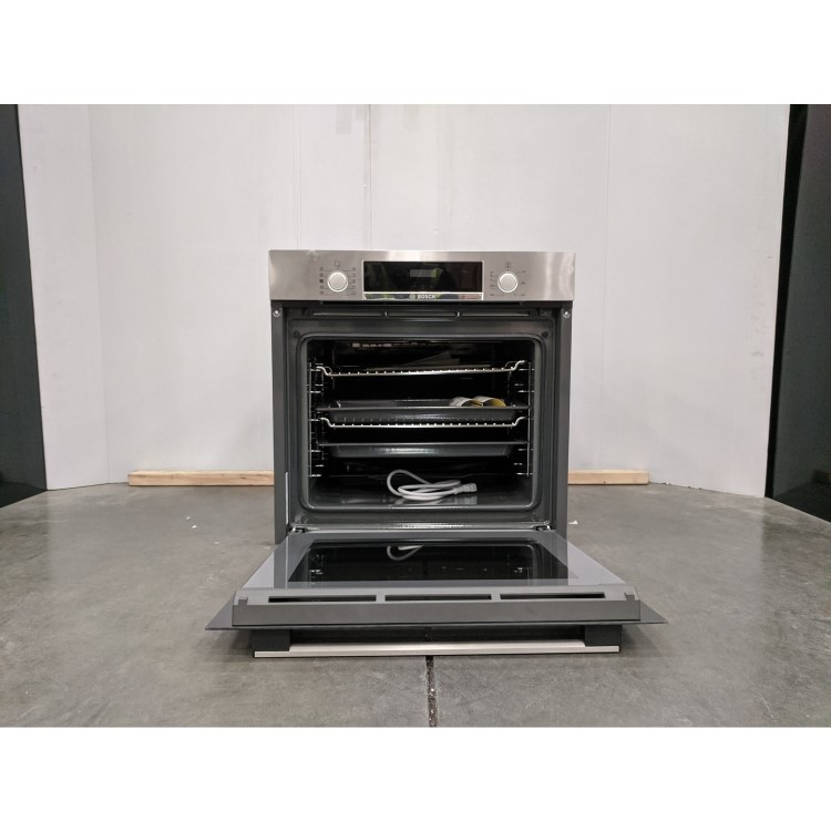Refurbished Bosch Series 4 HRS534BS0B 60cm Single Built In Electric Oven