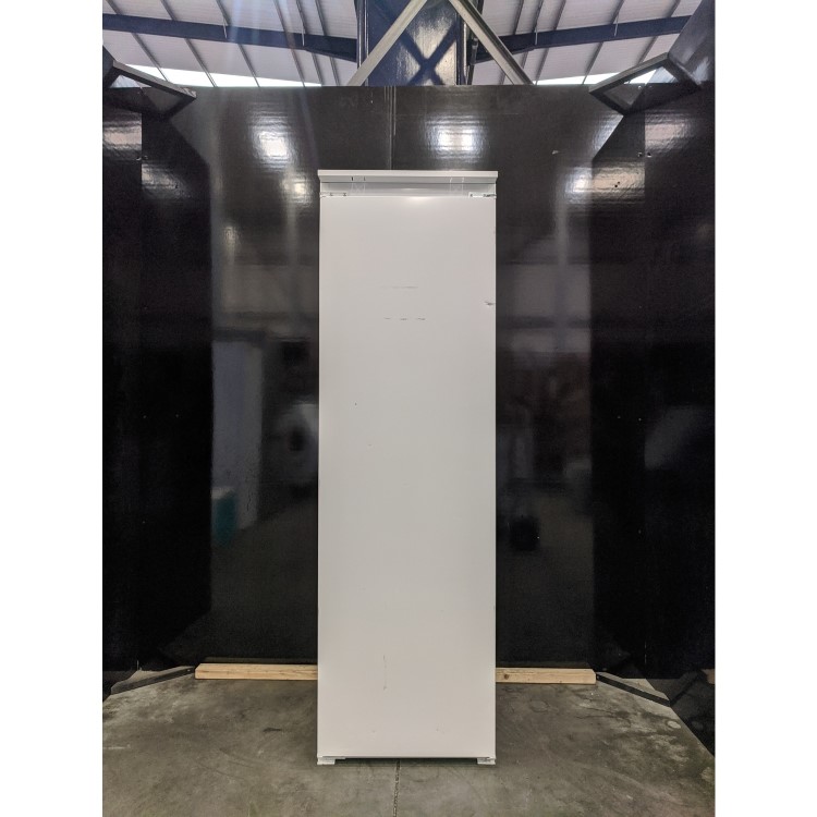 Refurbished Hotpoint HS18011UK Integrated 318 Litre In-column Larder Fridge With Active Oxygen 