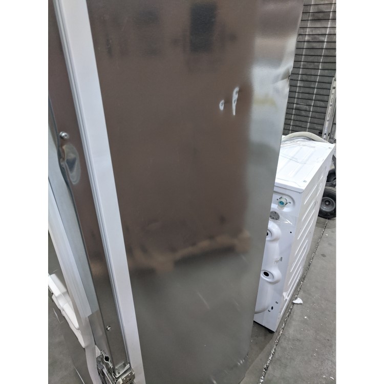 Refurbished Siemens iQ300 KI87VVFE0G Integrated 270 Litre 70/30 Fridge Freezer
