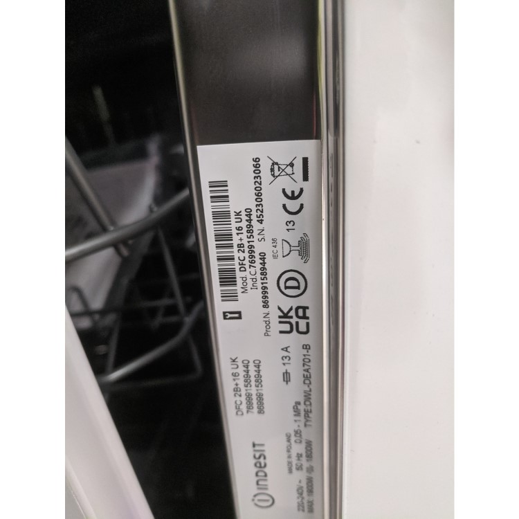 Refurbished Indesit DFC2B16UK 13 Place Freestanding Dishwasher White
