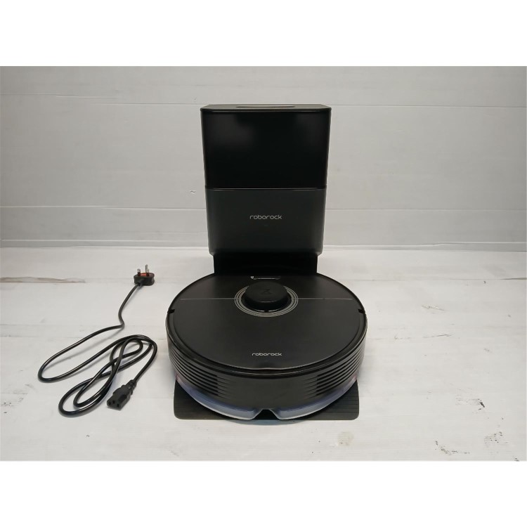 Refurbished Roborock Q7Max+ Robot Vacuum Cleaner with Self-Emptying Station - Black