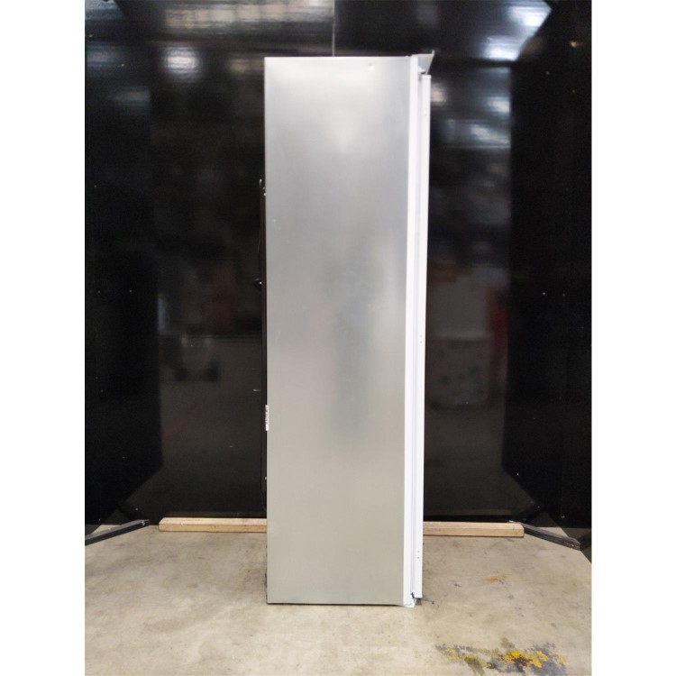 Refurbished Hotpoint HF1801EF1UK Integrated 210 Litre In-column Freezer