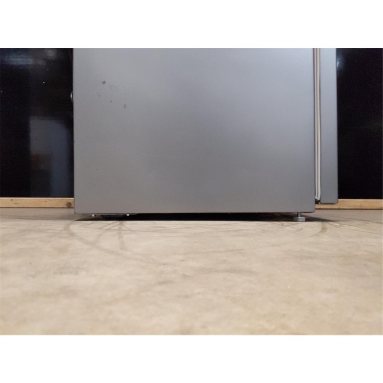 Refurbished Beko CFG3582S Freestanding 270 Litre 50/50 Frost Free Fridge Freezer Silver