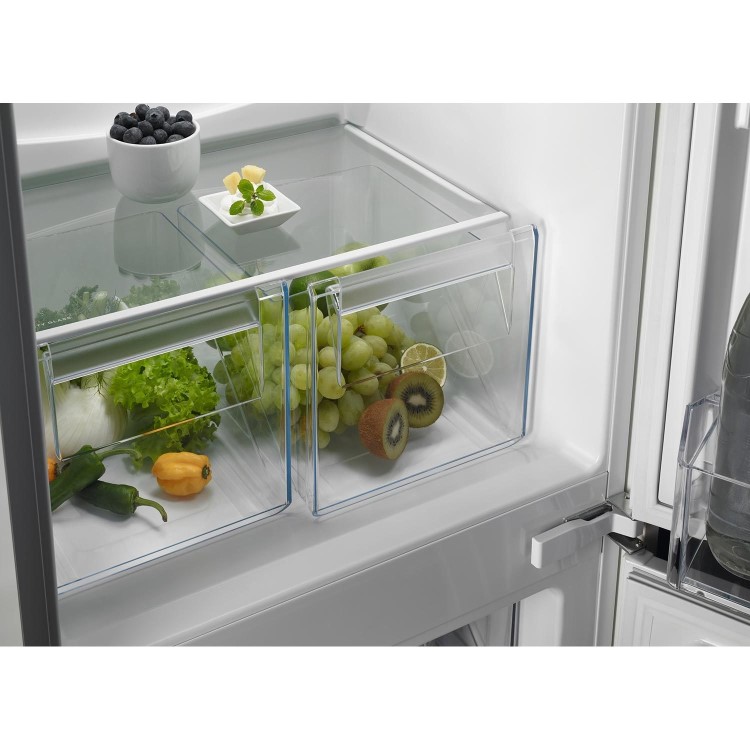 Zanussi 264 Litre 70/30 Integrated Fridge Freezer