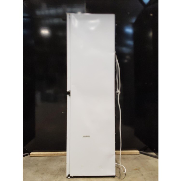 Refurbished AEG SCE818F6NS Integrated 253 Litre 50/50 Fridge Freezer