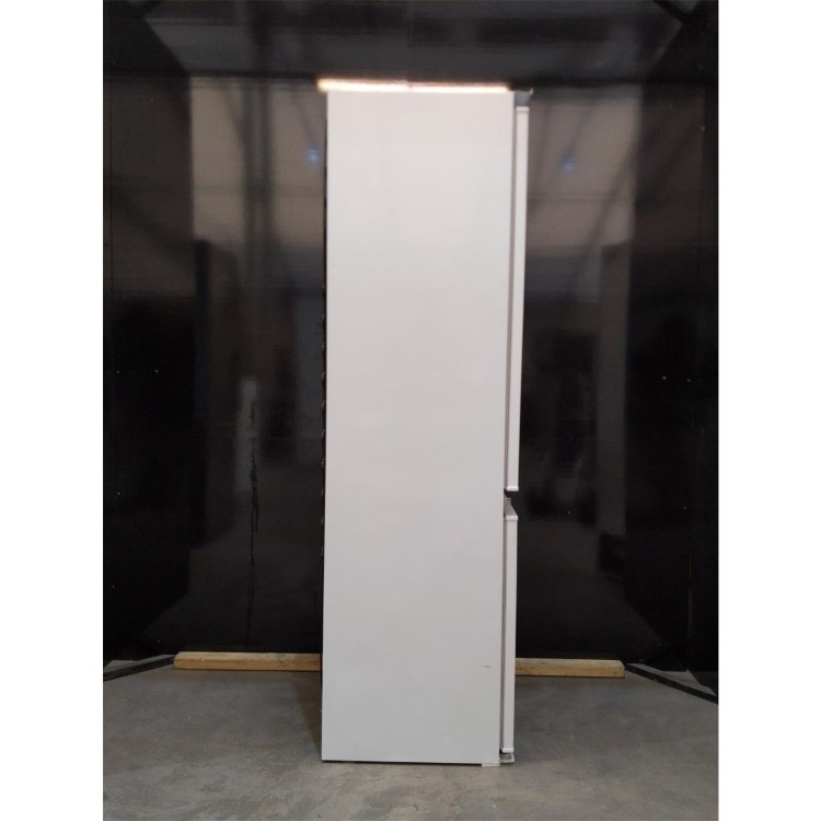 Refurbished Hisense RIB312F4AWF Integrated 240 Litre 70/30 Fridge Freezer